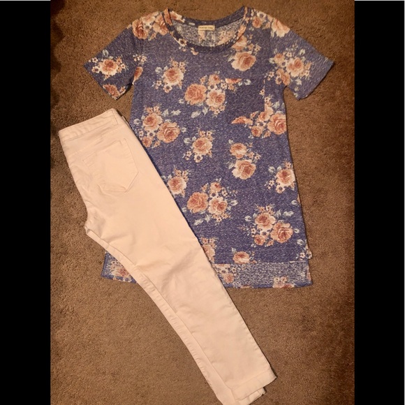 Women’s light blush distressed skinny jeans - Picture 6 of 6